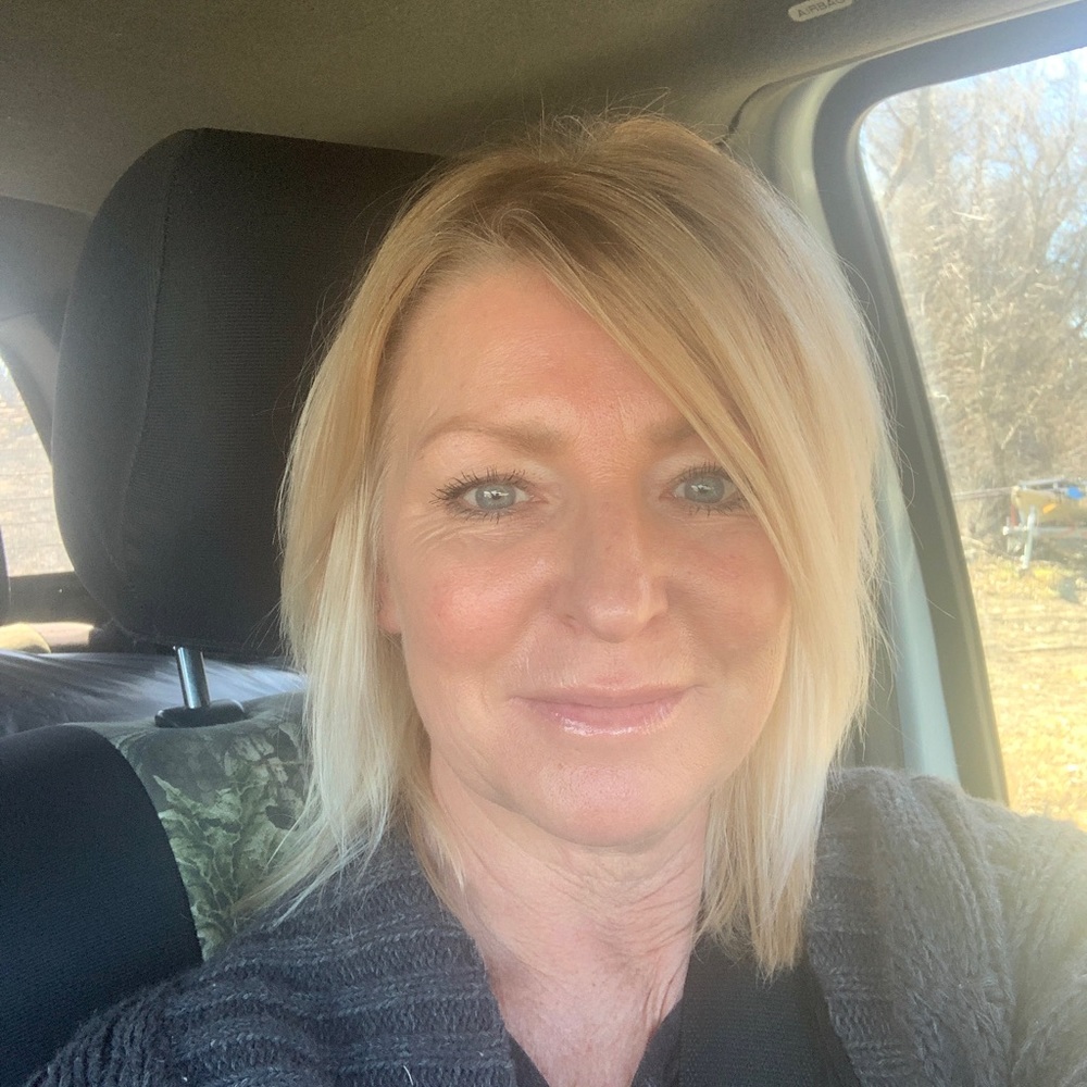 Meet your Posher, Melissa